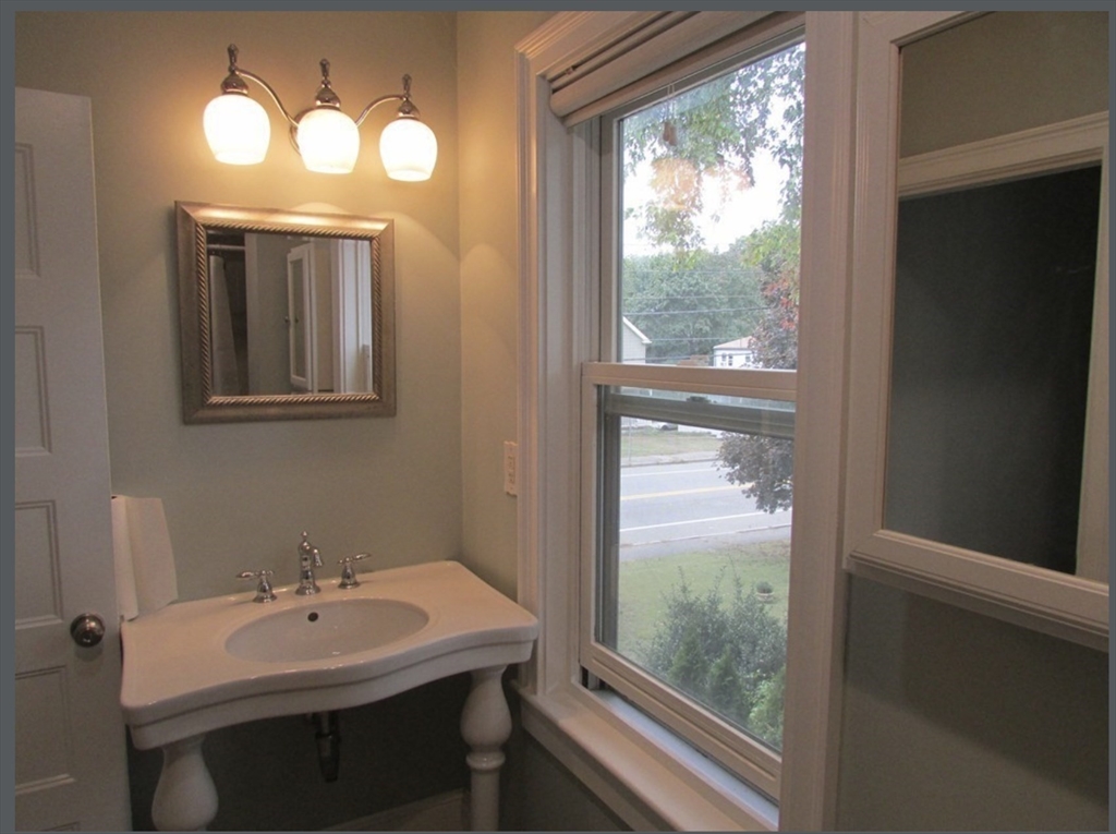 94 Plain St, Braintree