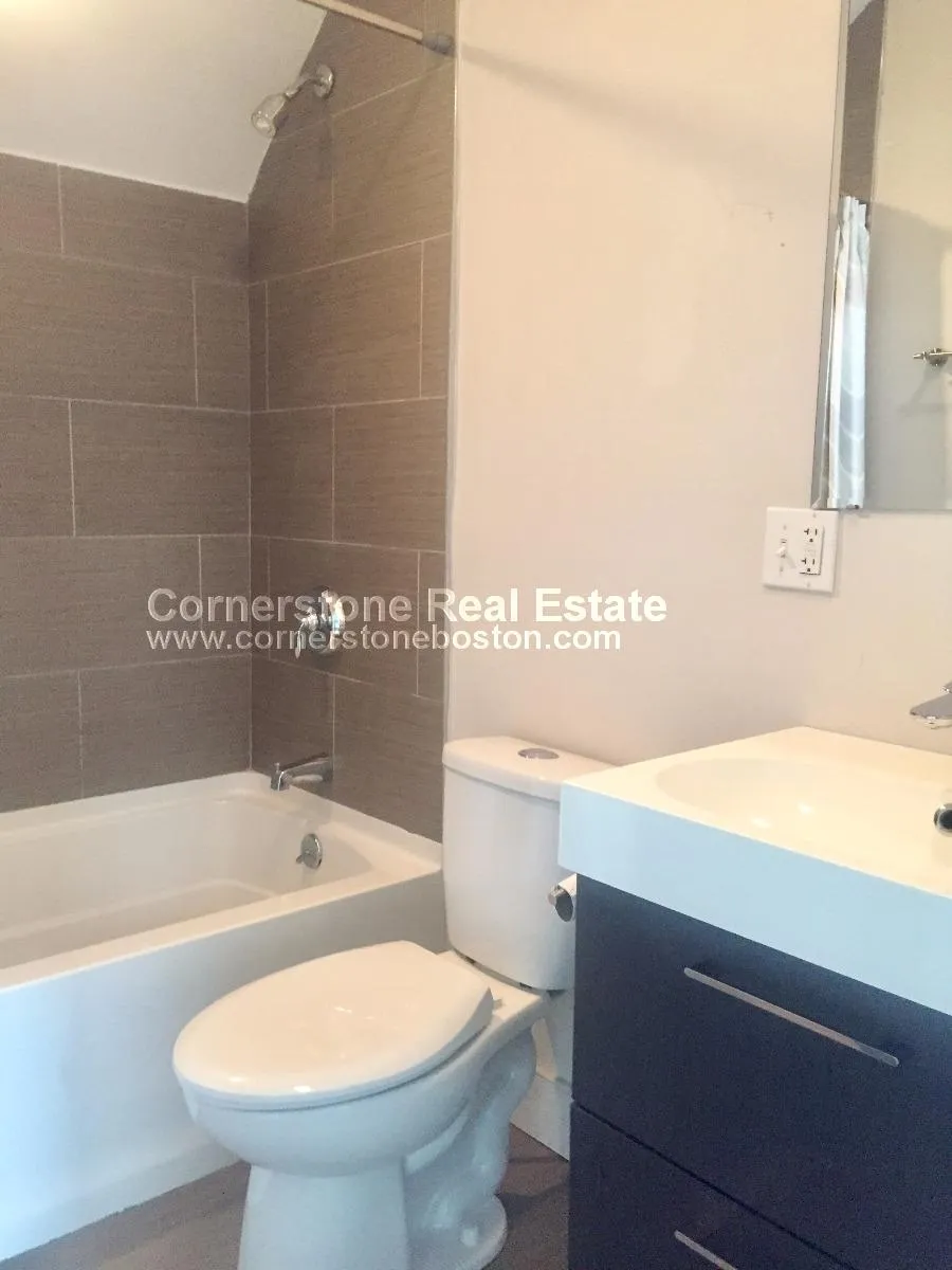 24 Washburn St, Dorchester