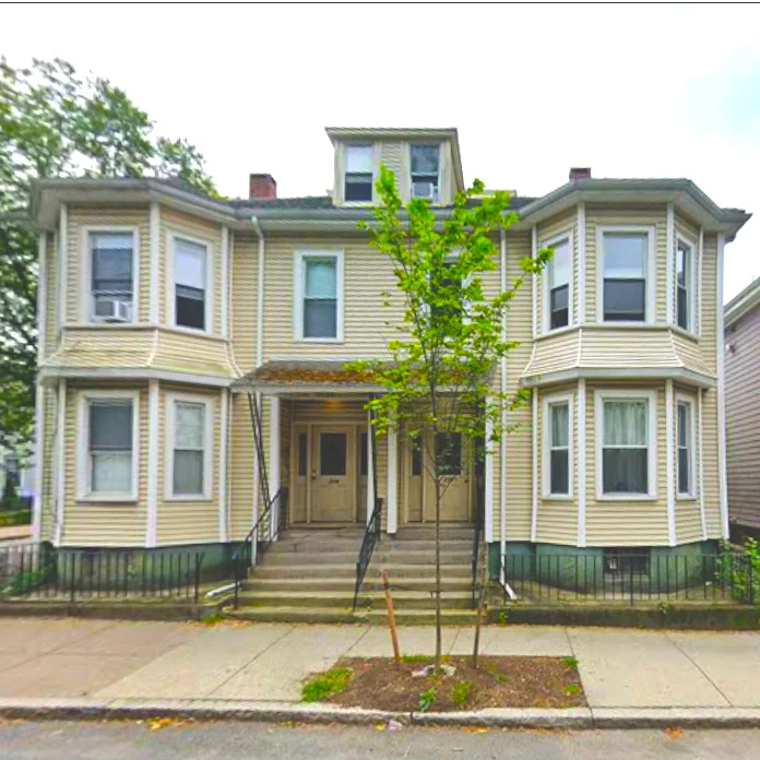 216 Freeman St, North Brookline