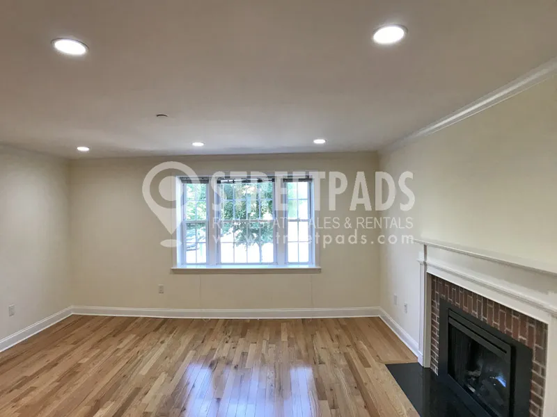 55 Langdon St, Neighborhood Nine