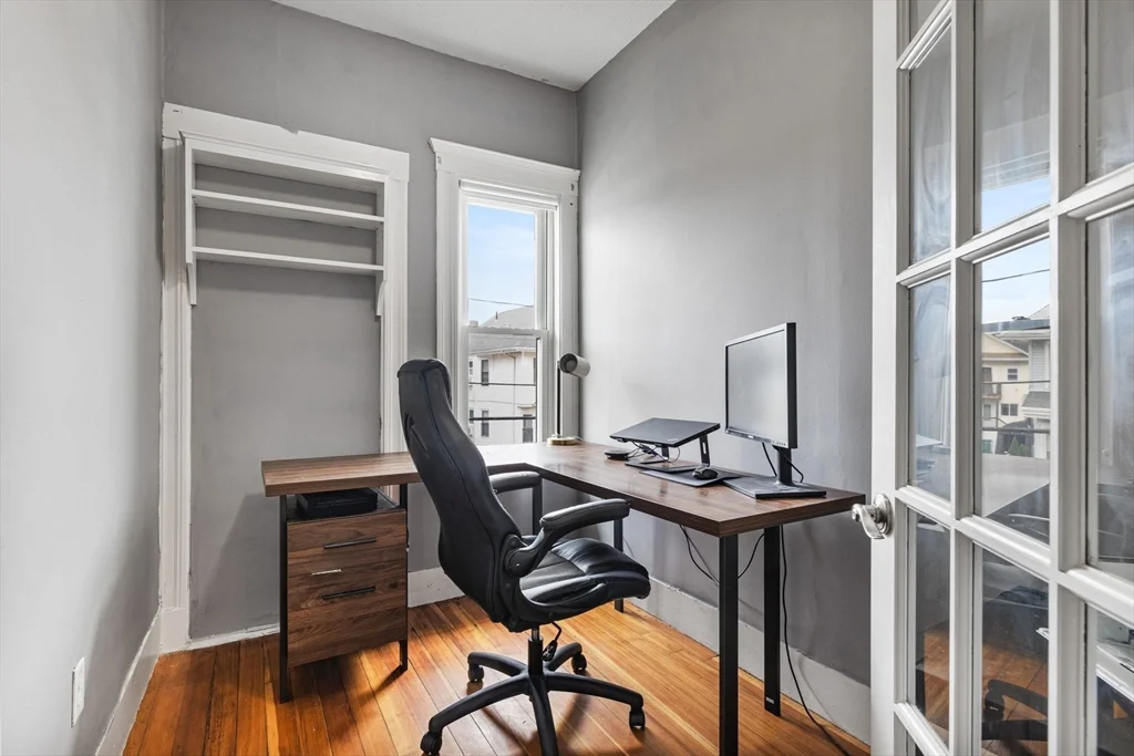 102 Harvard St, Tufts University