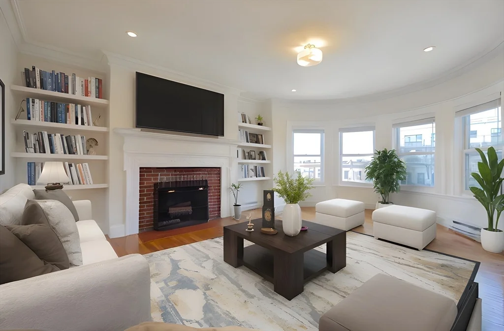 857 Beacon St, Fenway