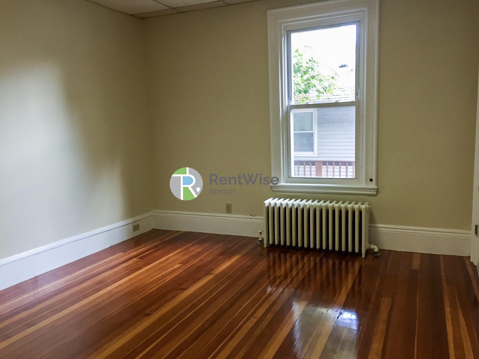 172 Bigelow St, Oak Square