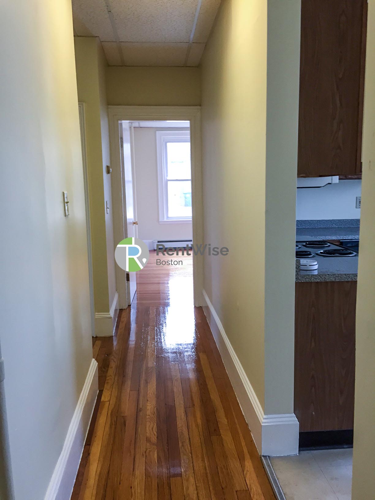 172 Bigelow St, Oak Square