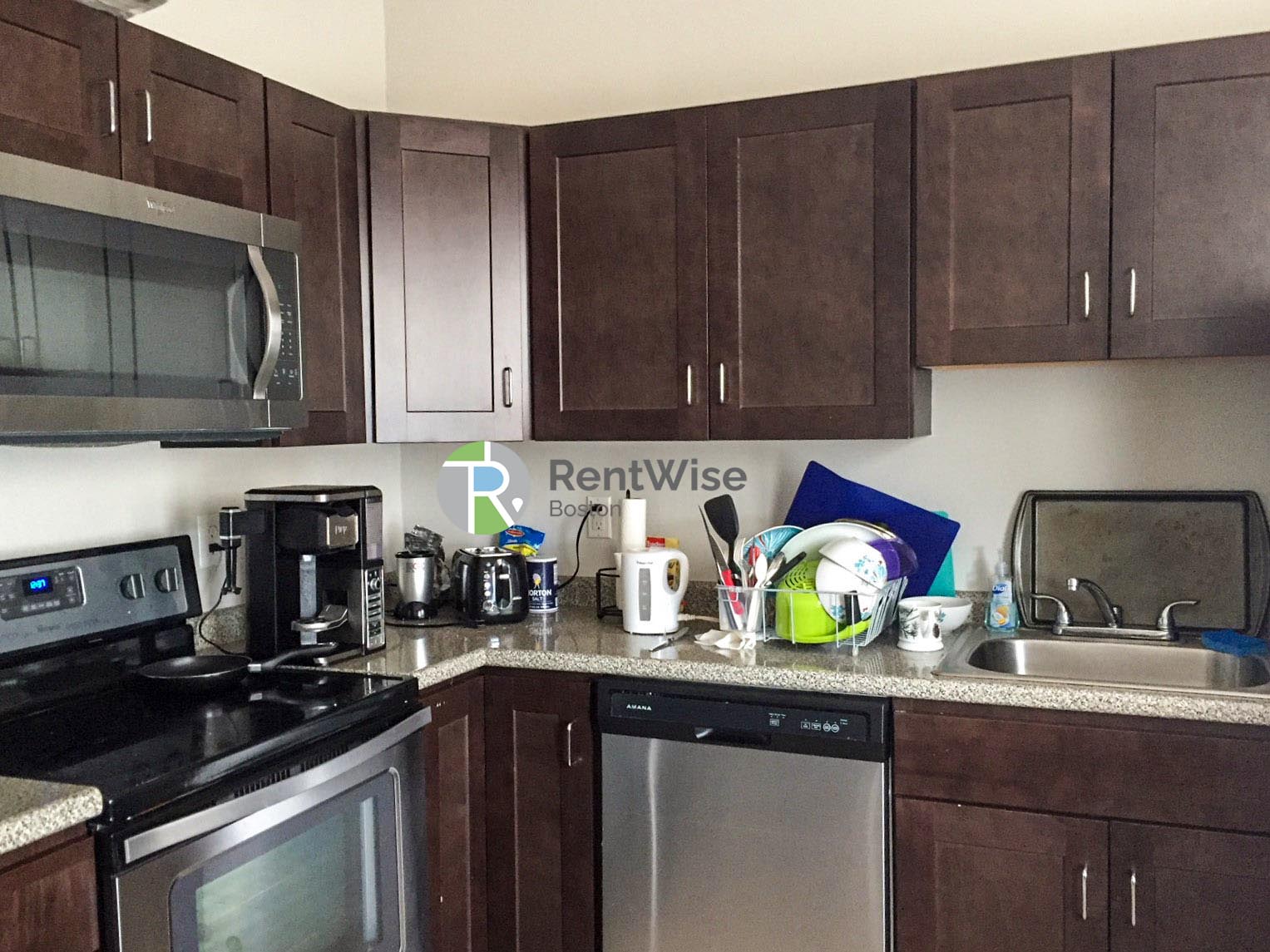 172 Bigelow St, Oak Square