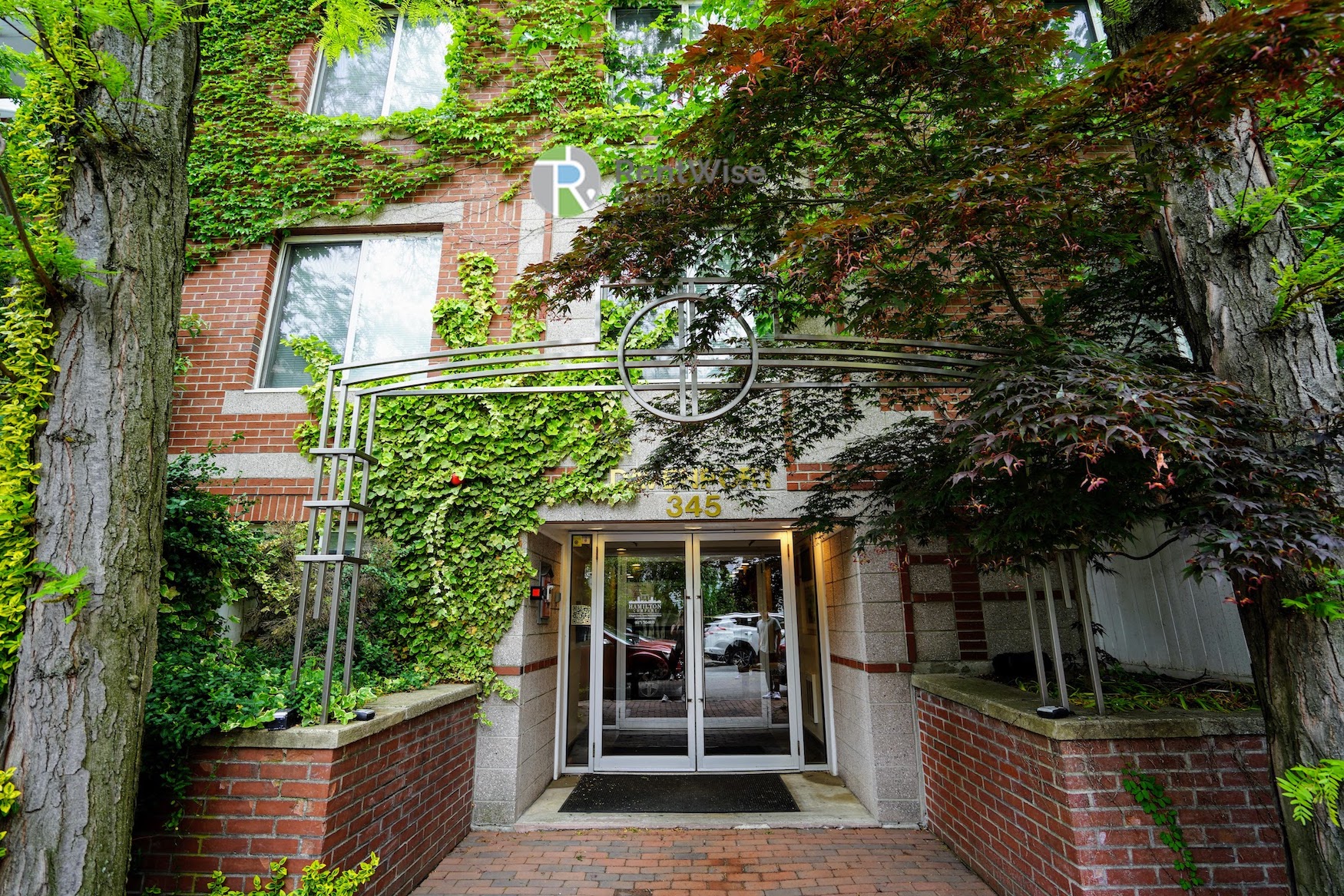 345 Franklin St, Riverside