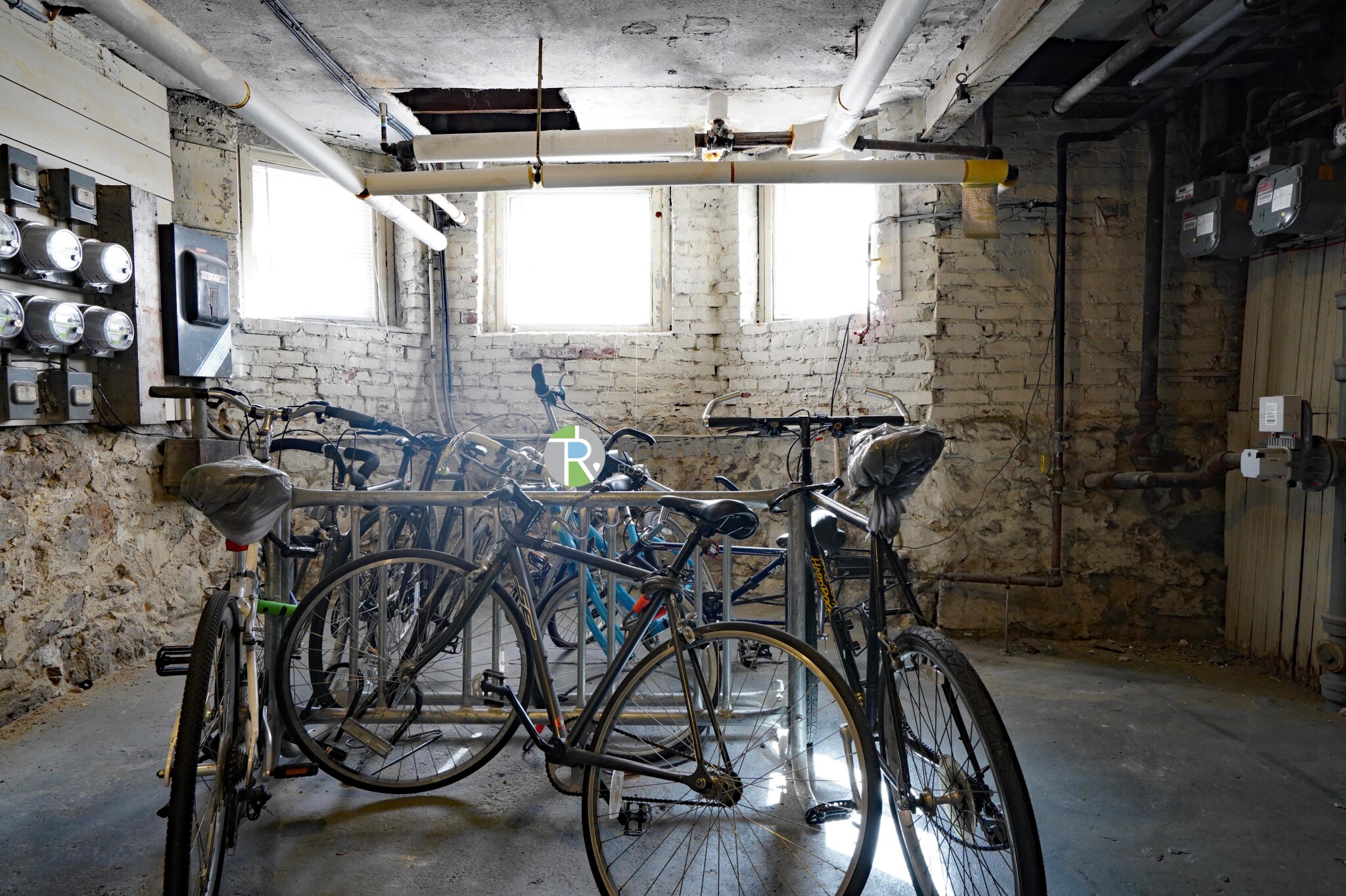 56 Gardner St, Allston