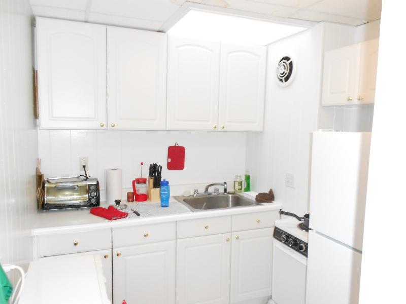 1055 Beacon St, Longwood