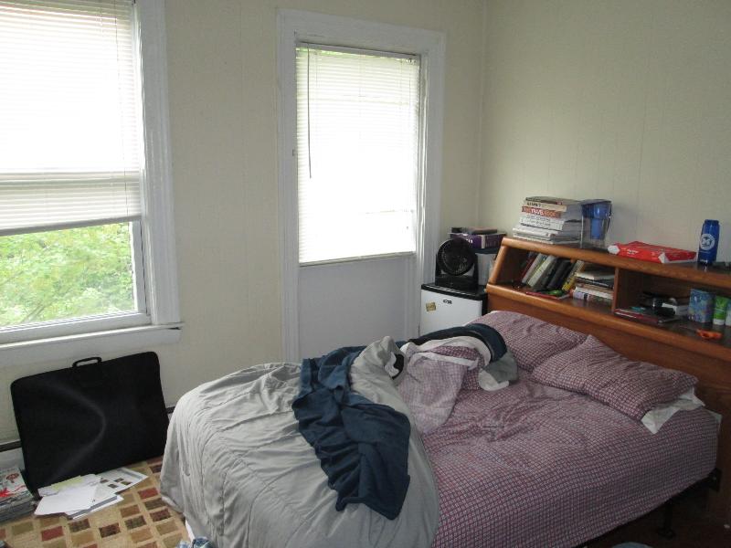 6 Ashford Ct, Allston