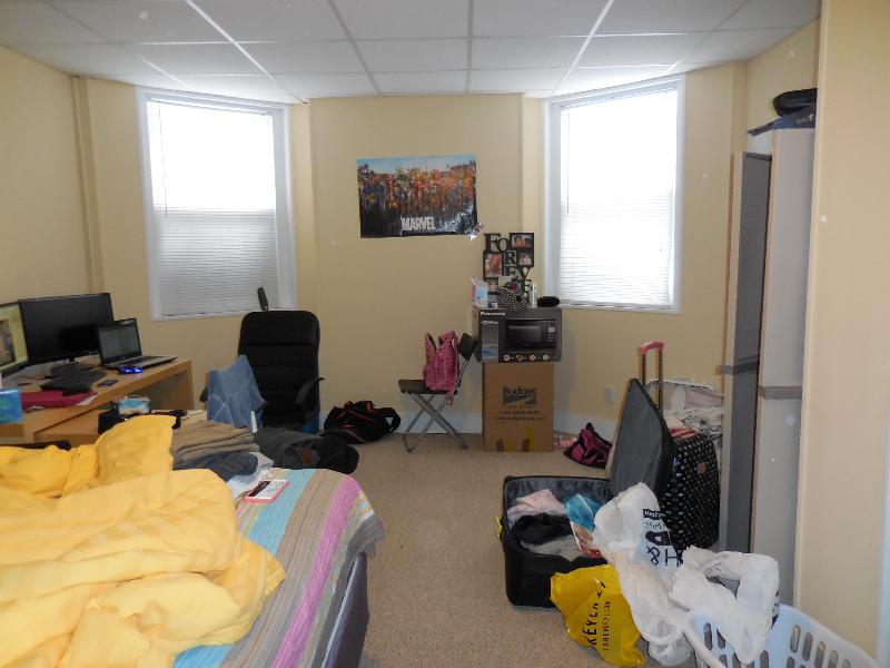 1055 Beacon St, Longwood