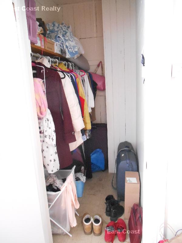 6 Ashford Ct, Allston