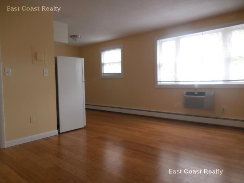 121 Ash St, South Side