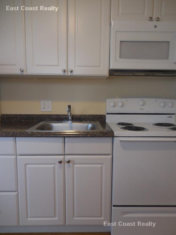 121 Ash St, South Side