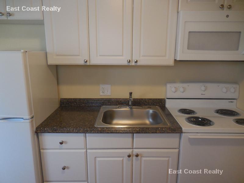 121 Ash St, South Side