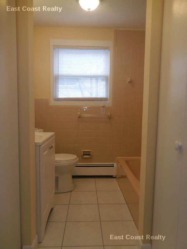 121 Ash St, South Side