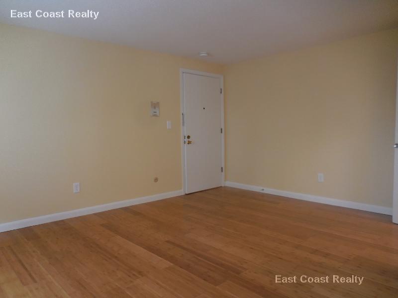 121 Ash St, South Side