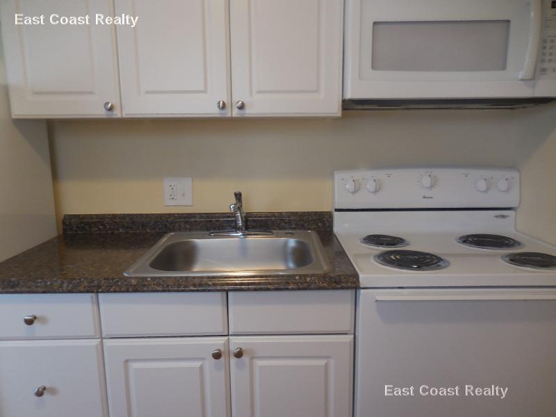 121 Ash St, South Side