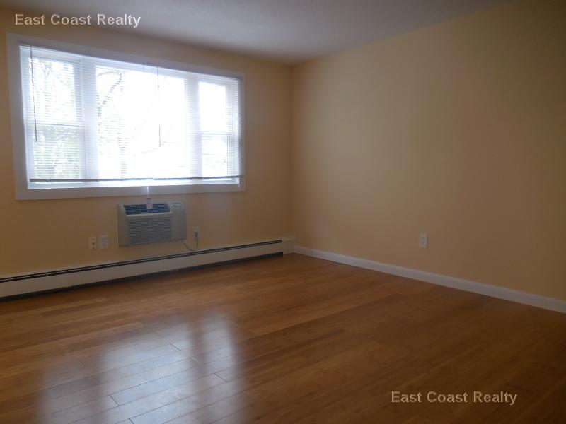 121 Ash St, South Side