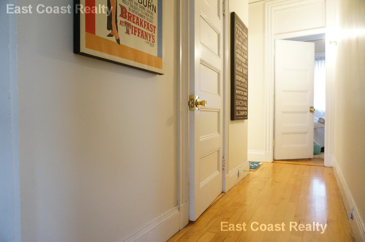 72 Gardner St, Allston