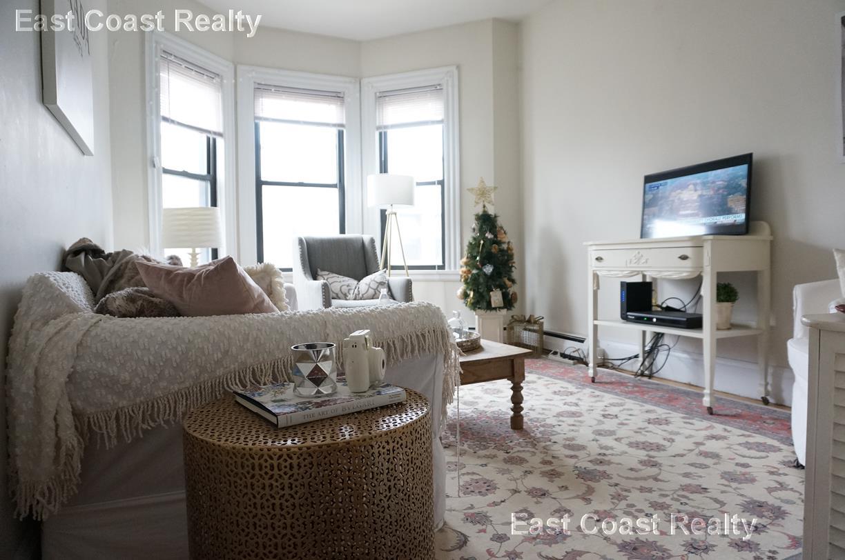 72 Gardner St, Allston