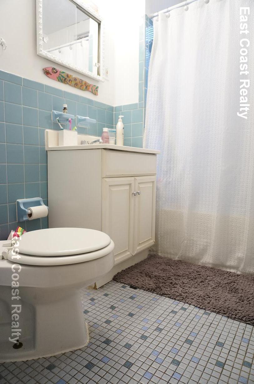 72 Gardner St, Allston