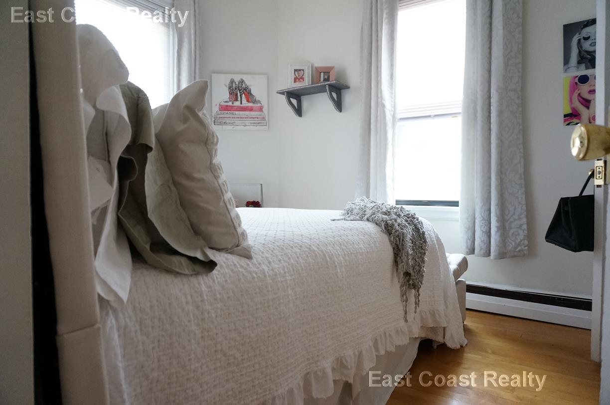 72 Gardner St, Allston