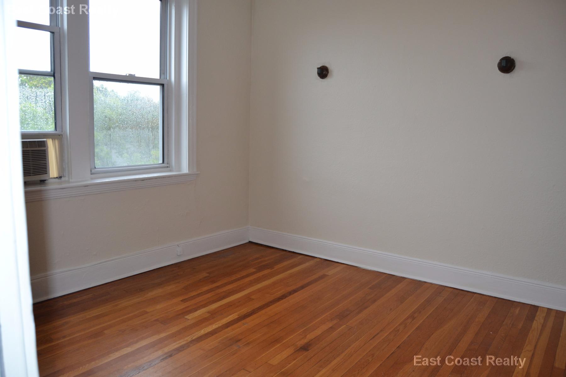 1800 Commonwealth Ave, Brighton