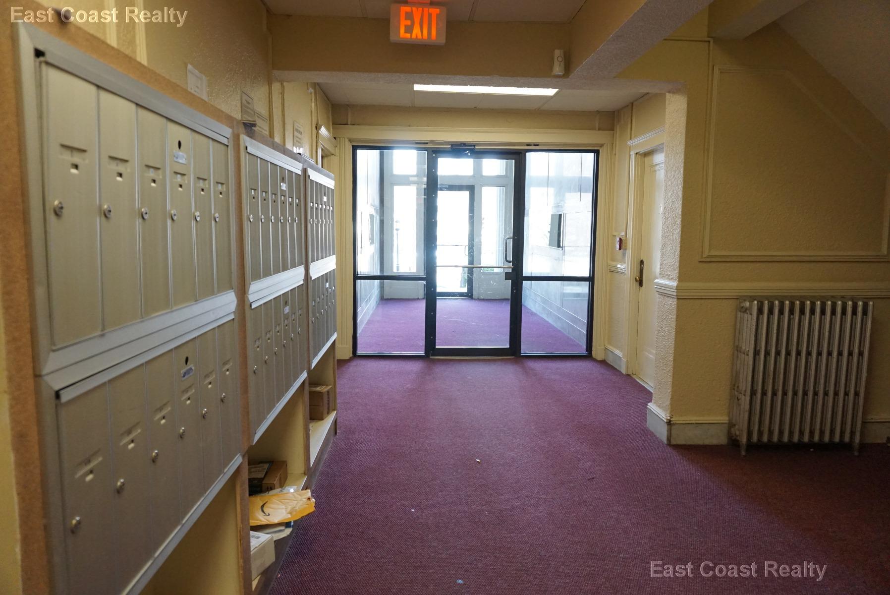 1800 Commonwealth Ave, Brighton