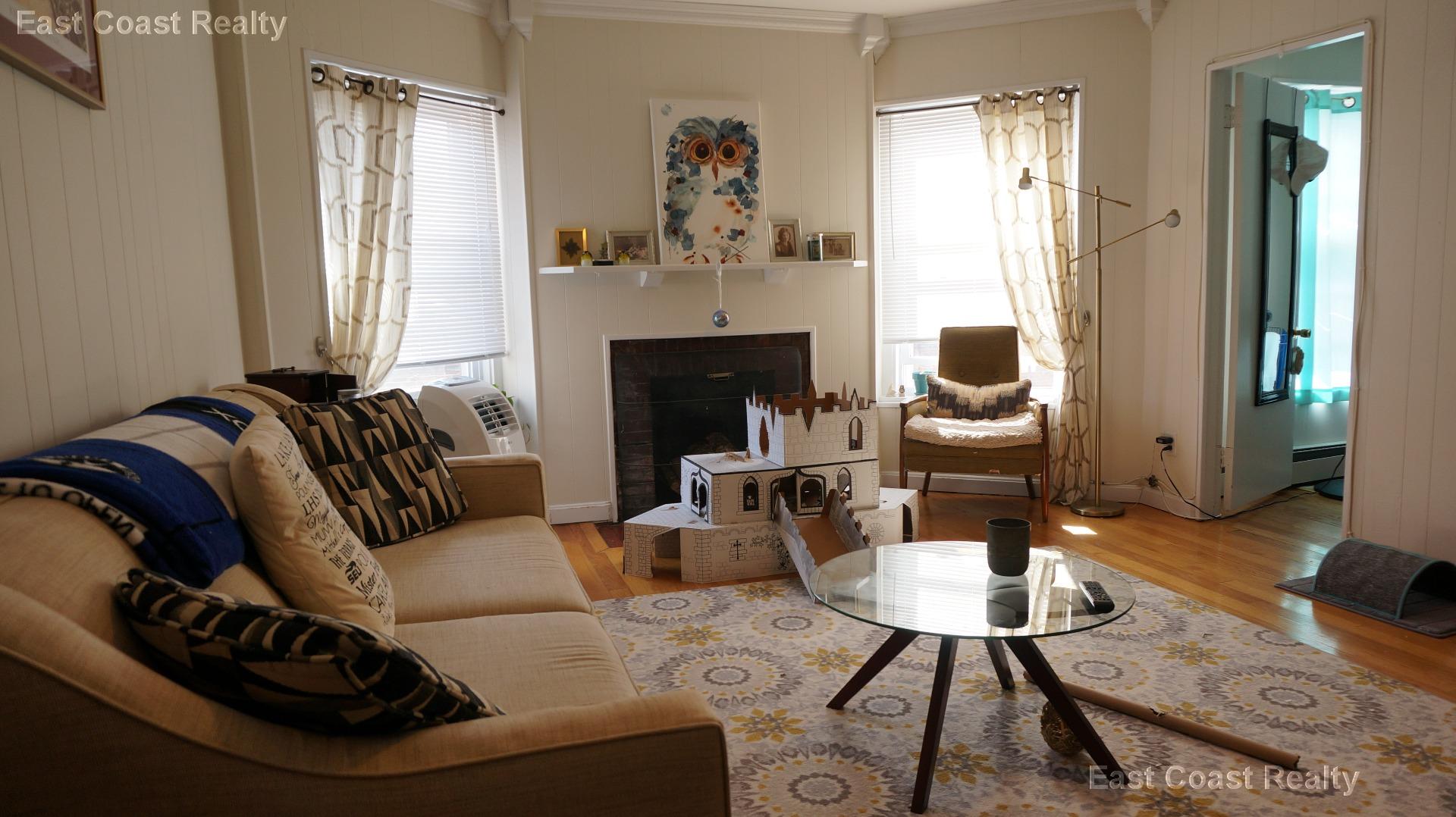 1055 Beacon St, Longwood