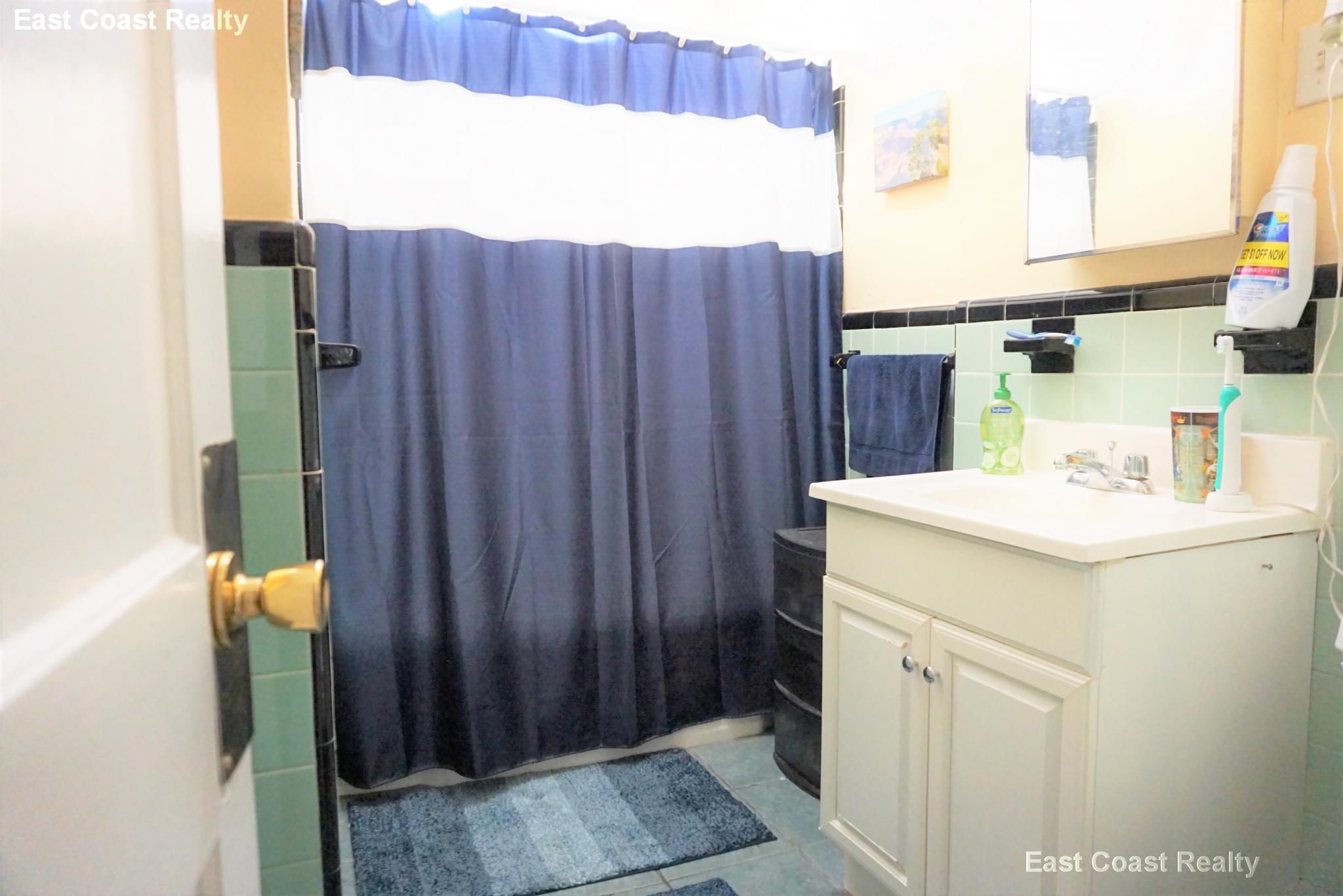 56 Gardner St, Allston