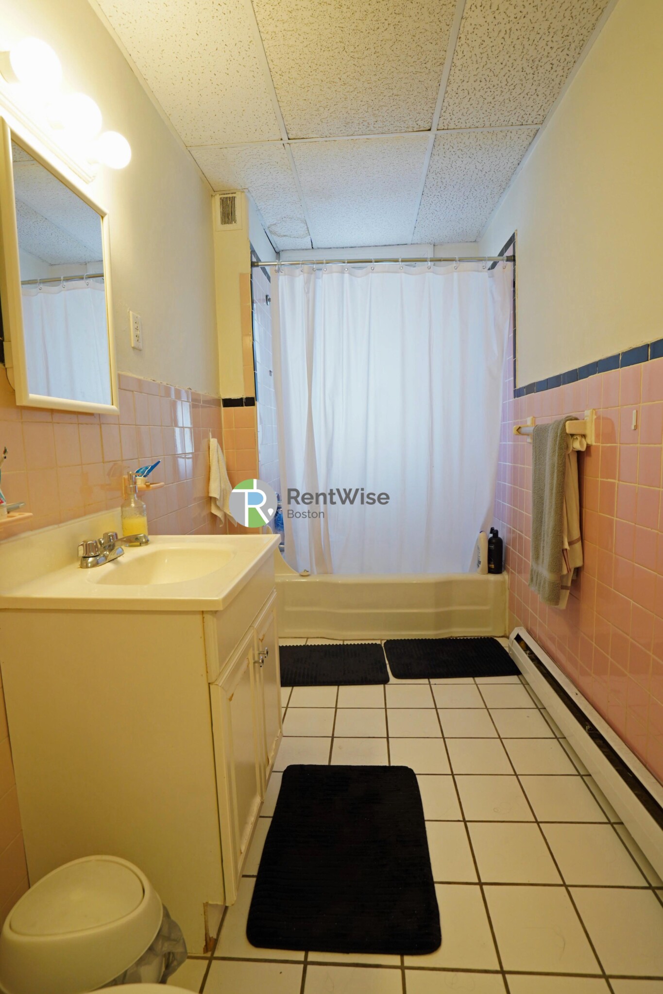 5 Ashford Ct, Allston