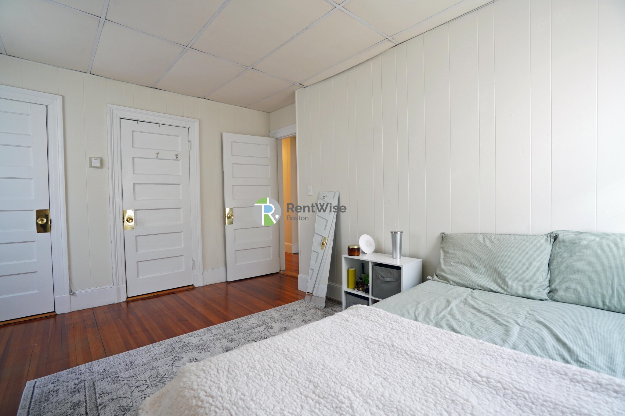 5 Ashford Ct, Allston