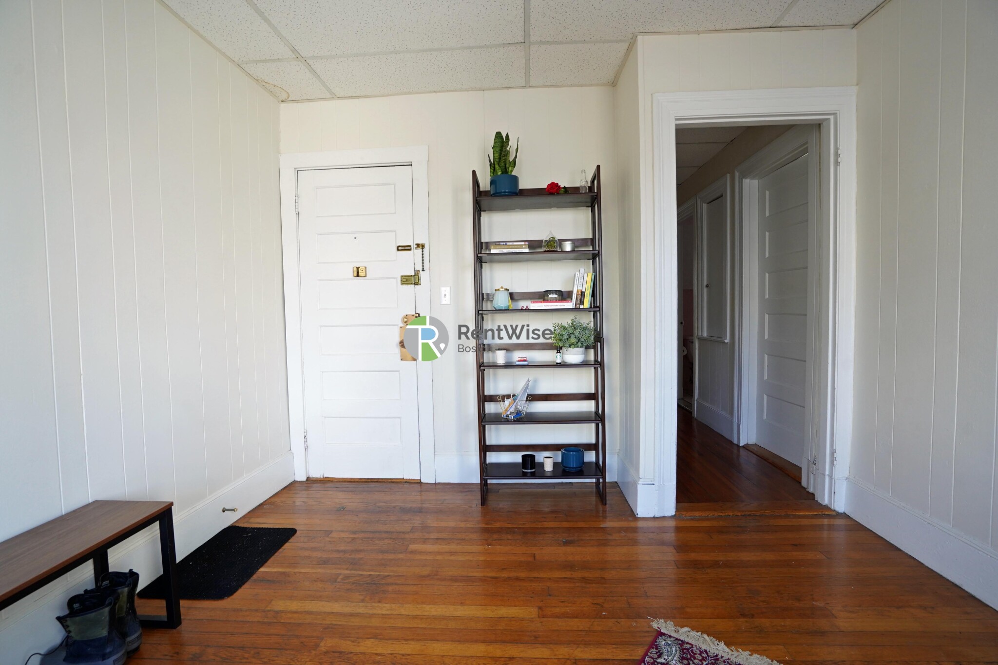 5 Ashford Ct, Allston