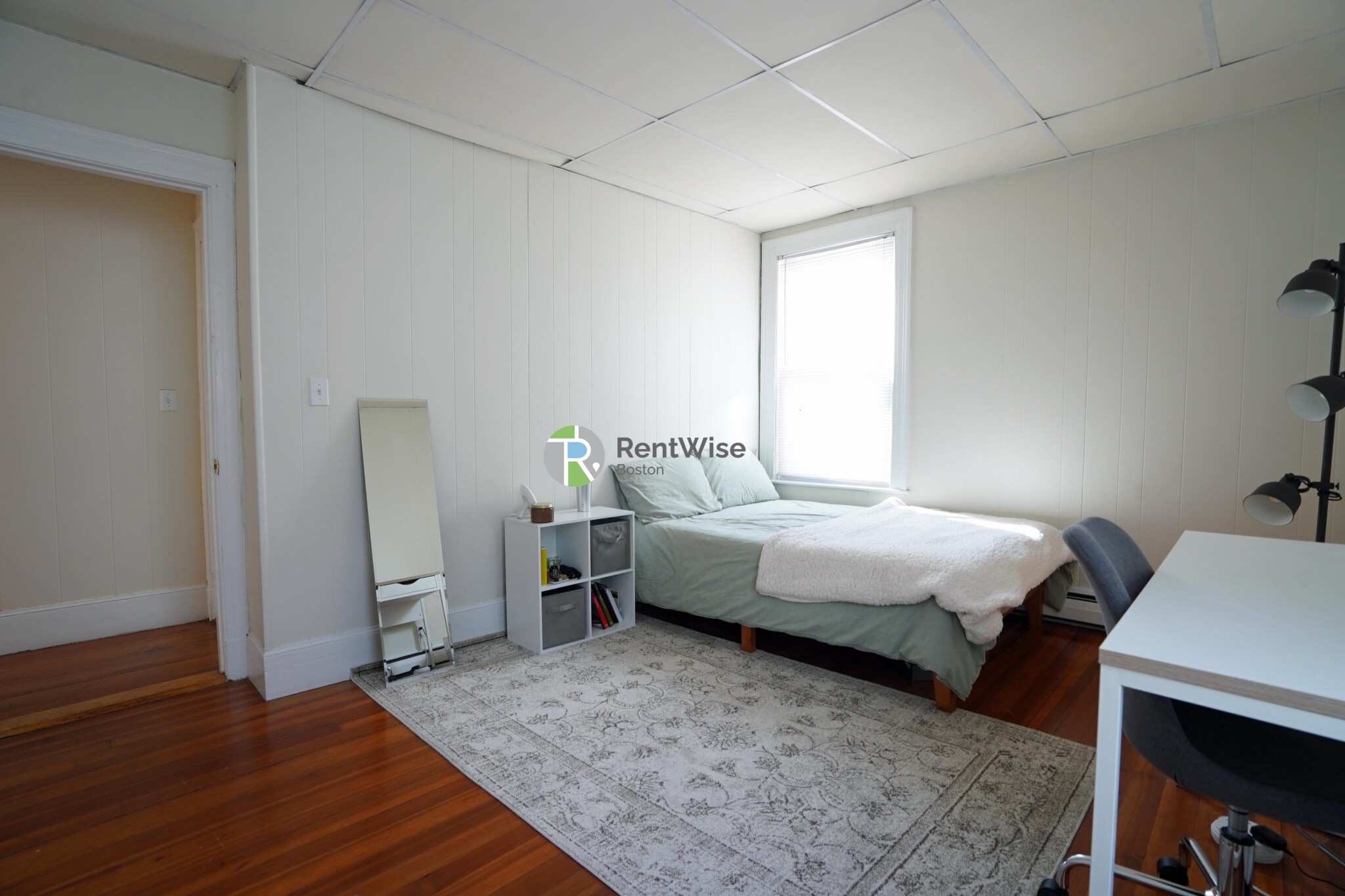 5 Ashford Ct, Allston