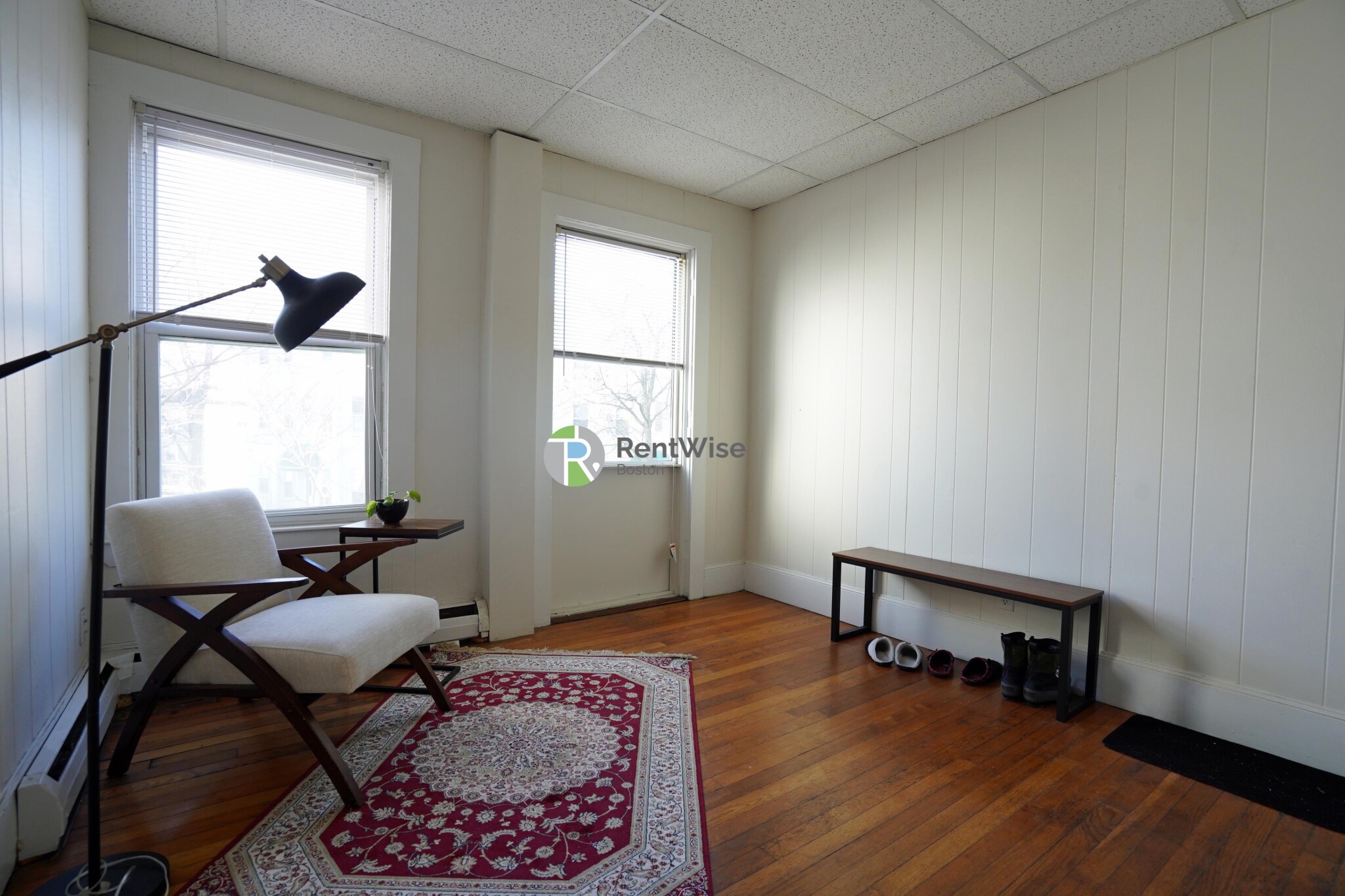 5 Ashford Ct, Allston