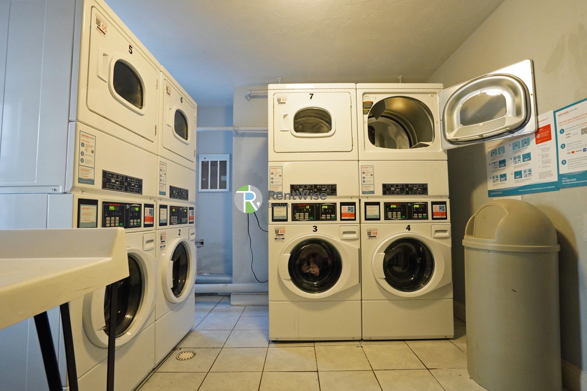 14 Lorraine Ter, Allston