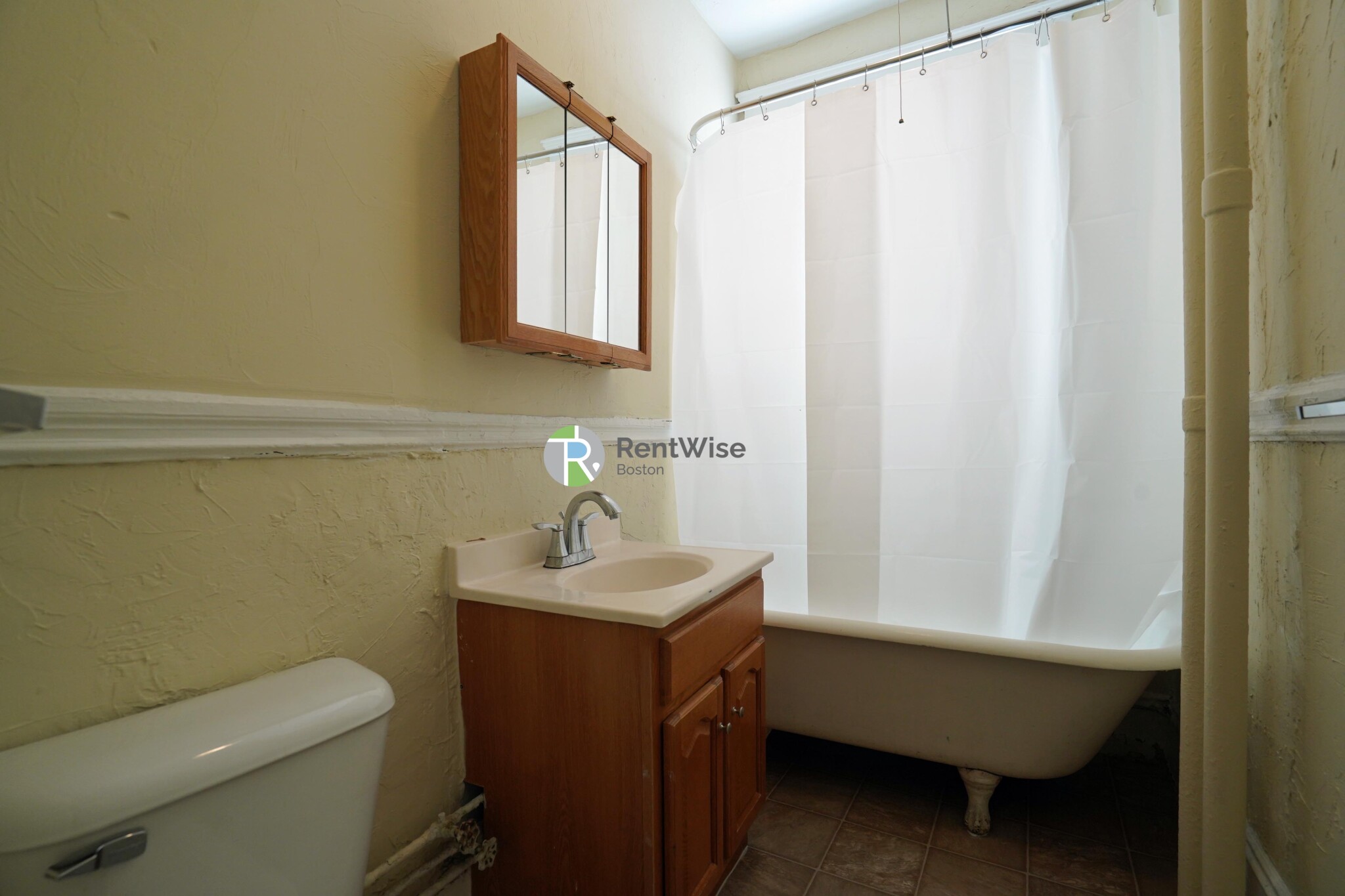 11 Royce Rd, Allston