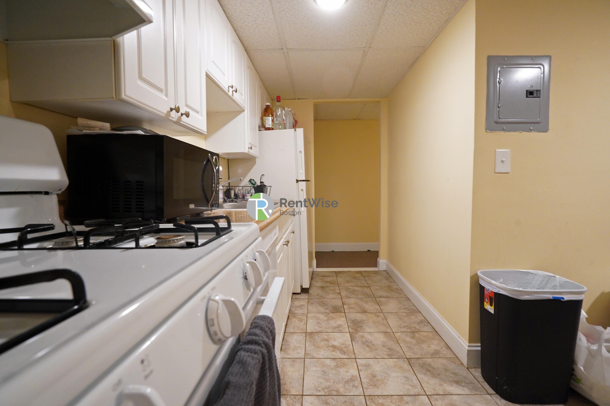 72 Gardner St, Allston