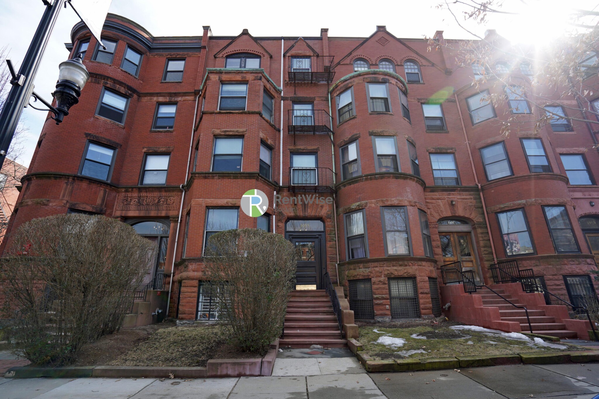 1055 Beacon St, Longwood