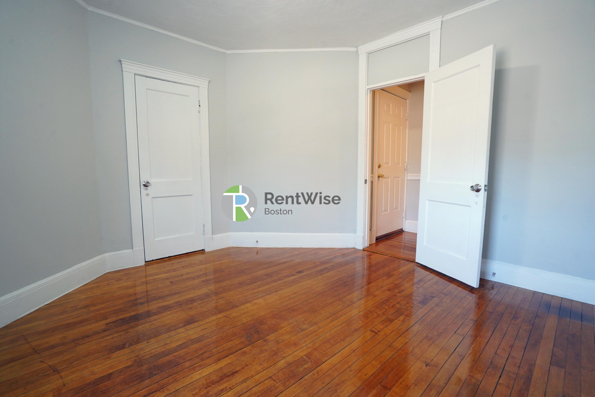 90 Cypress St, Emerson Gardens