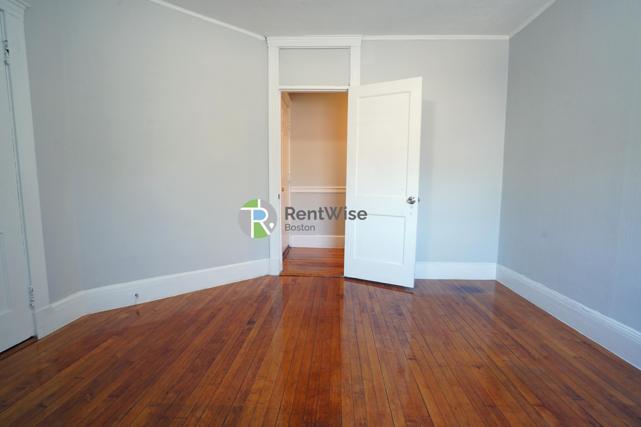 90 Cypress St, Emerson Gardens