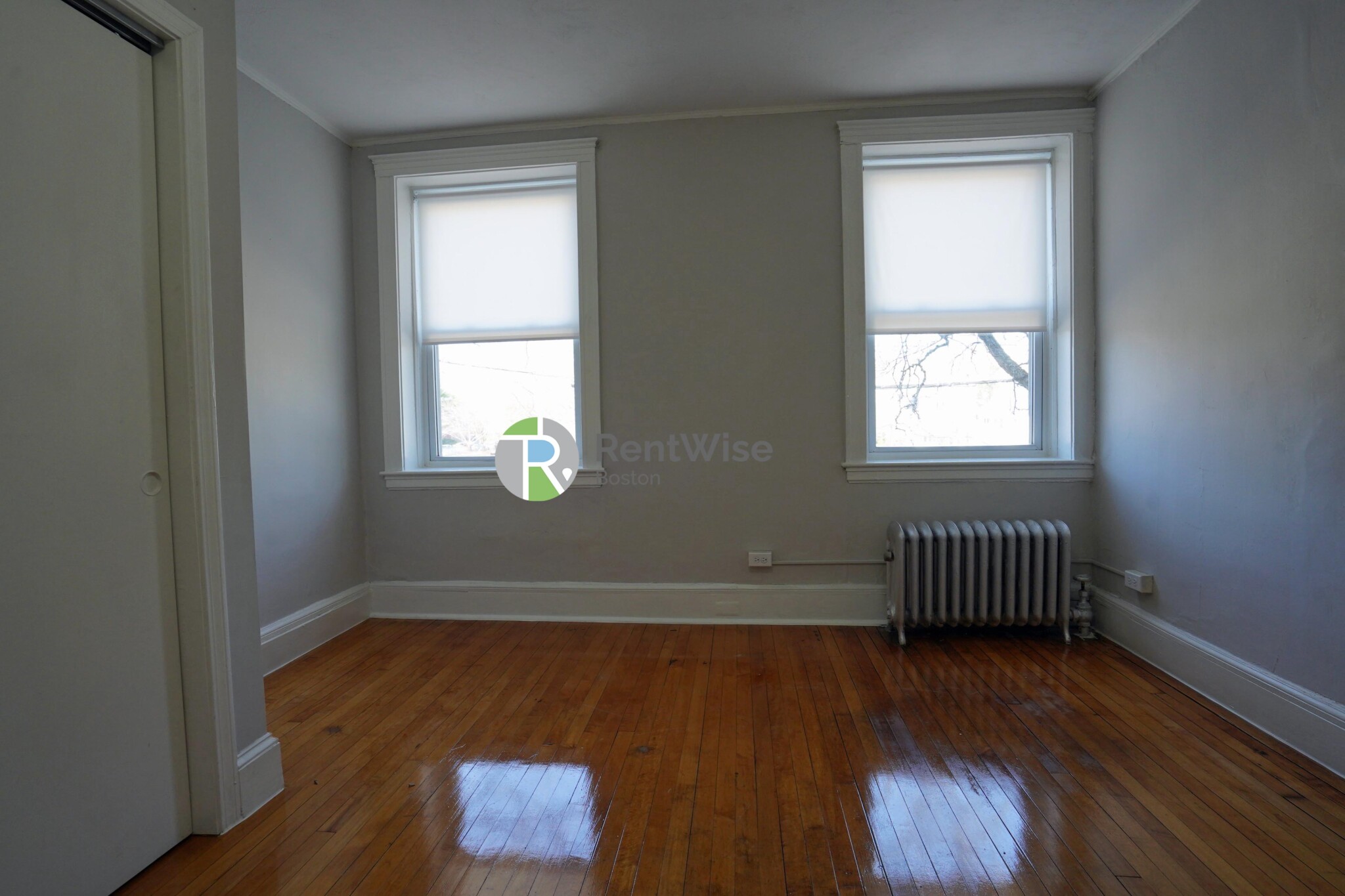 90 Cypress St, Emerson Gardens