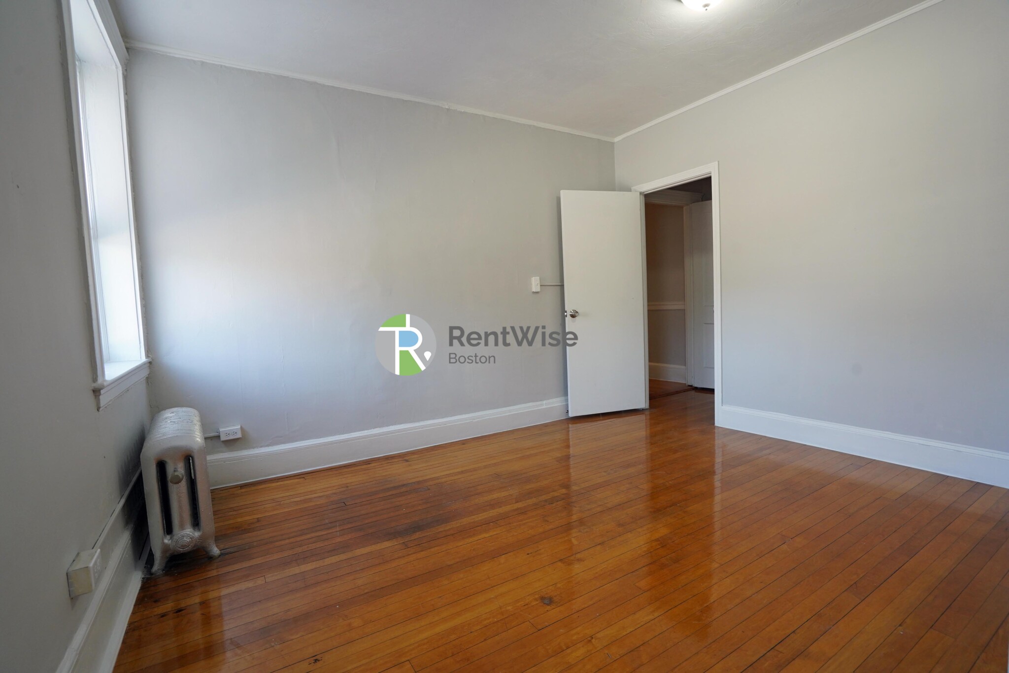 90 Cypress St, Emerson Gardens