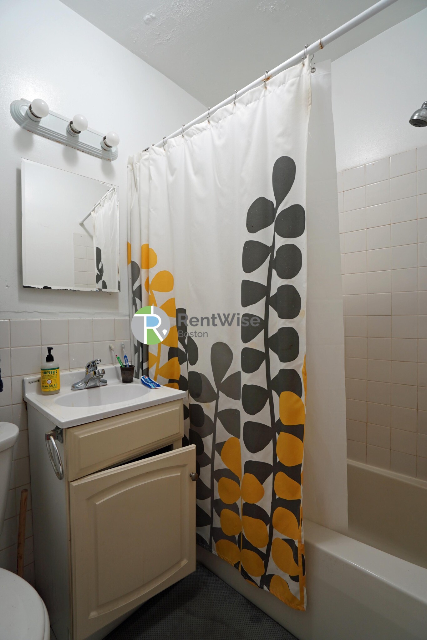 63 Brighton Ave, Allston