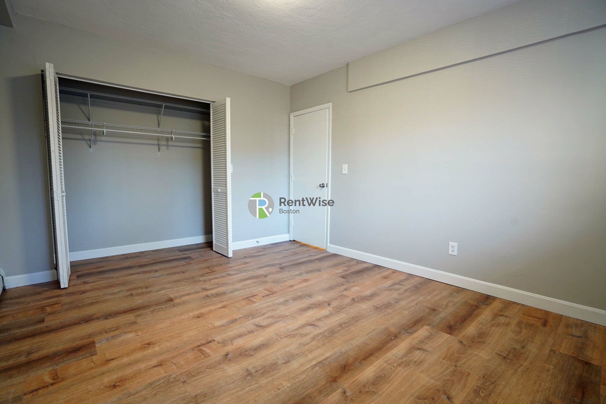 106 Tremont St, Brighton