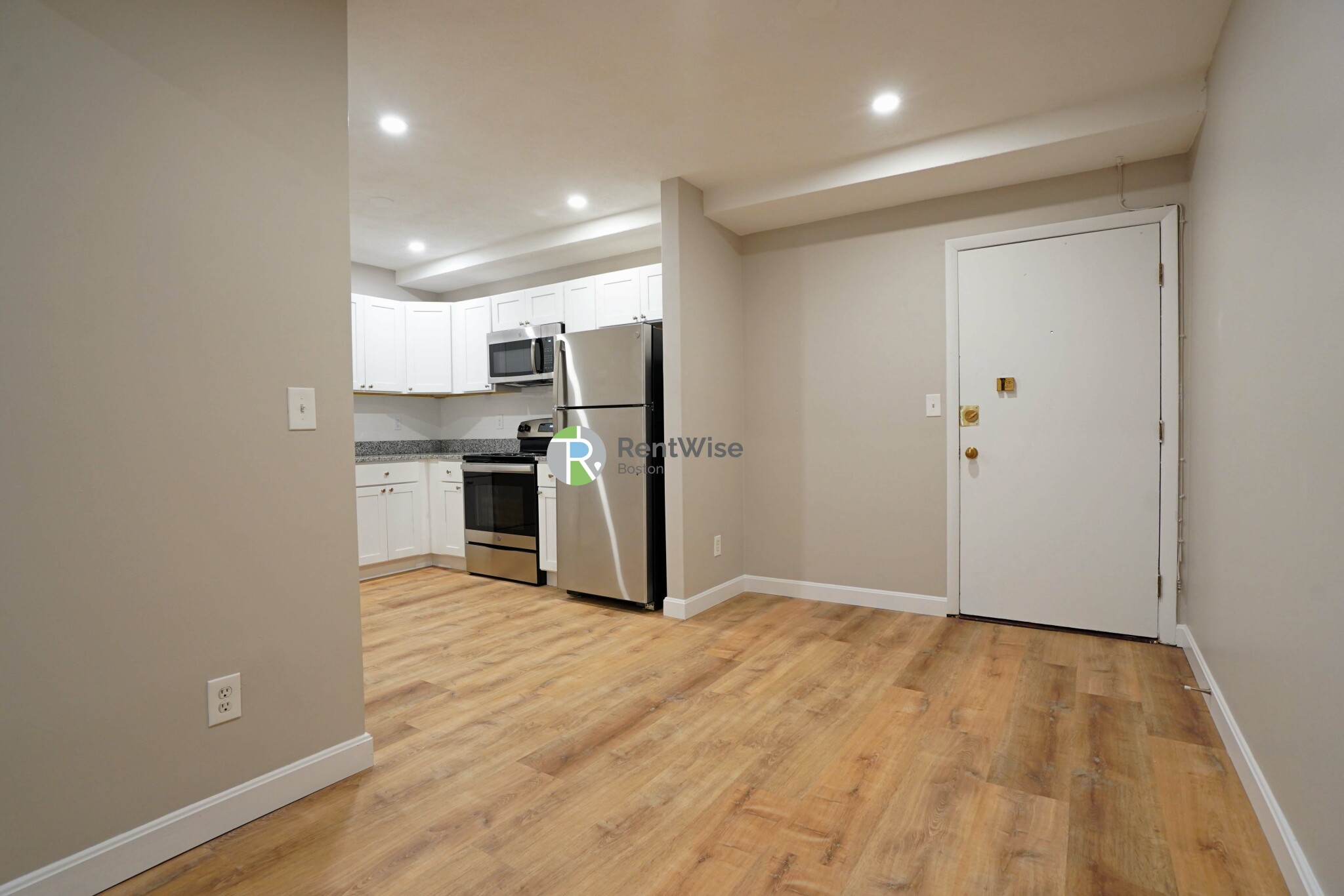 106 Tremont St, Brighton