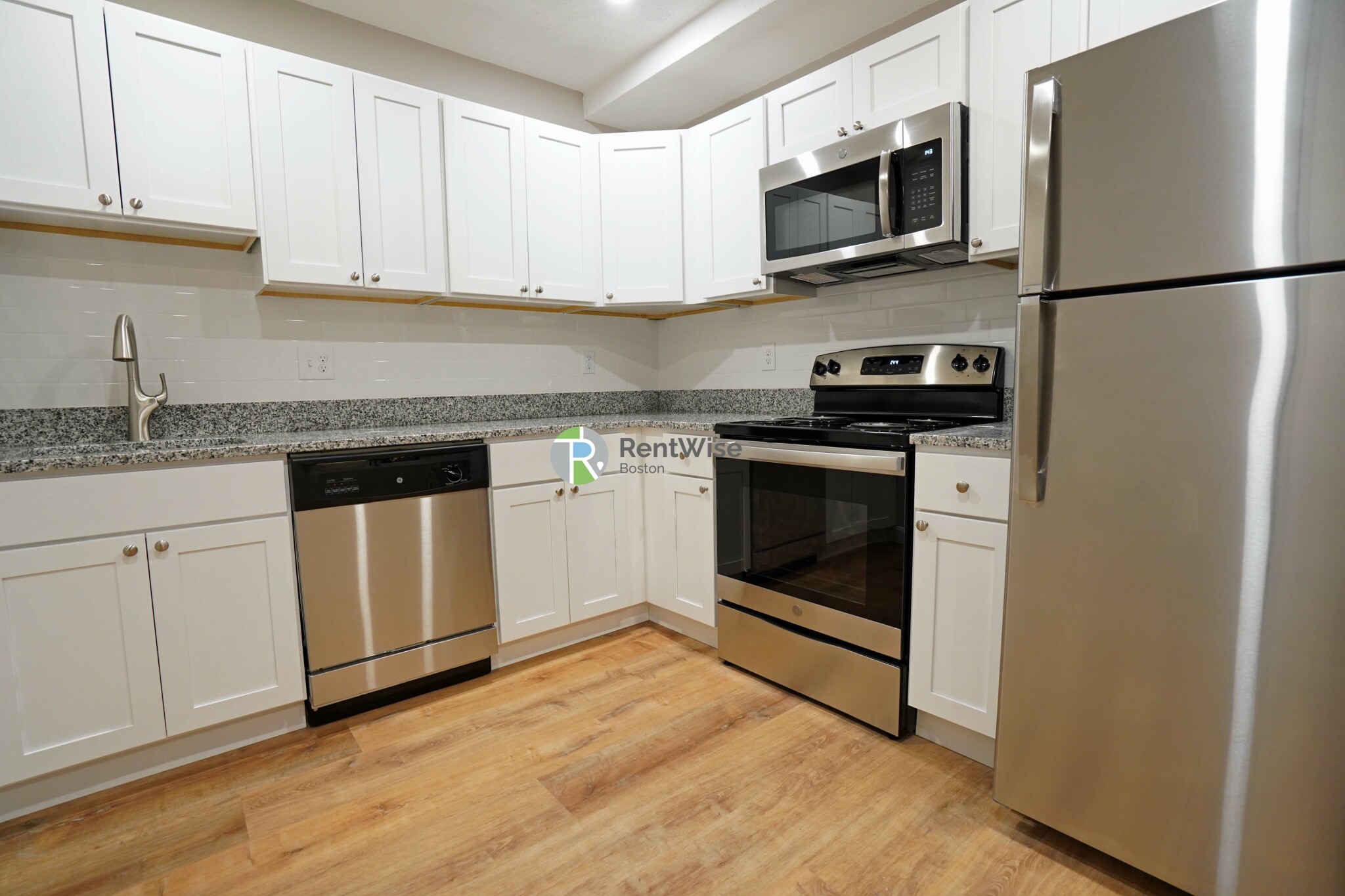 106 Tremont St, Brighton