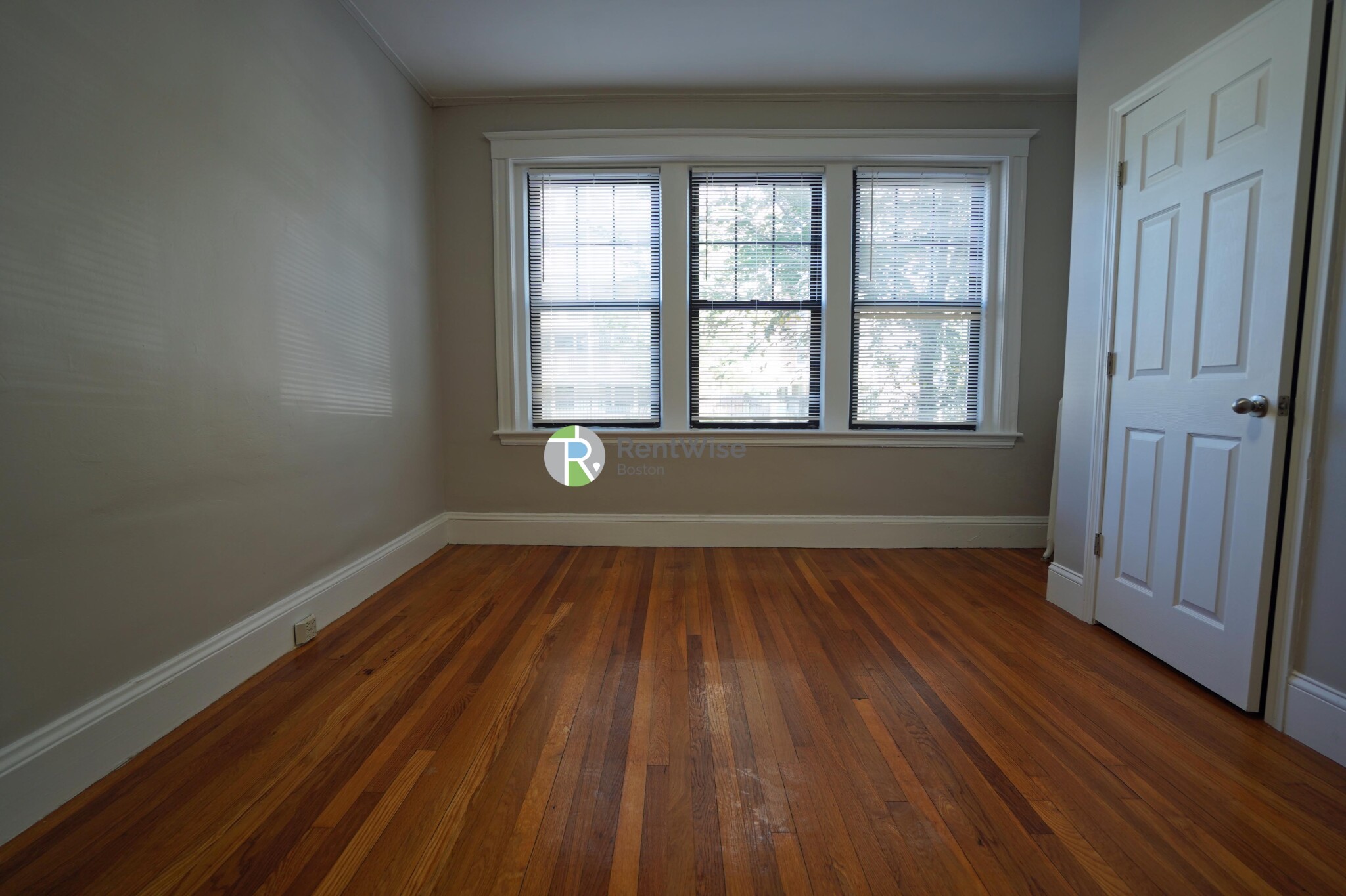 294 Harvard St, Mid-Cambridge