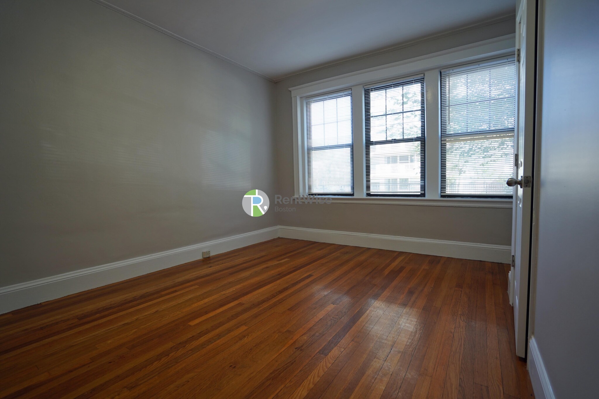 294 Harvard St, Mid-Cambridge