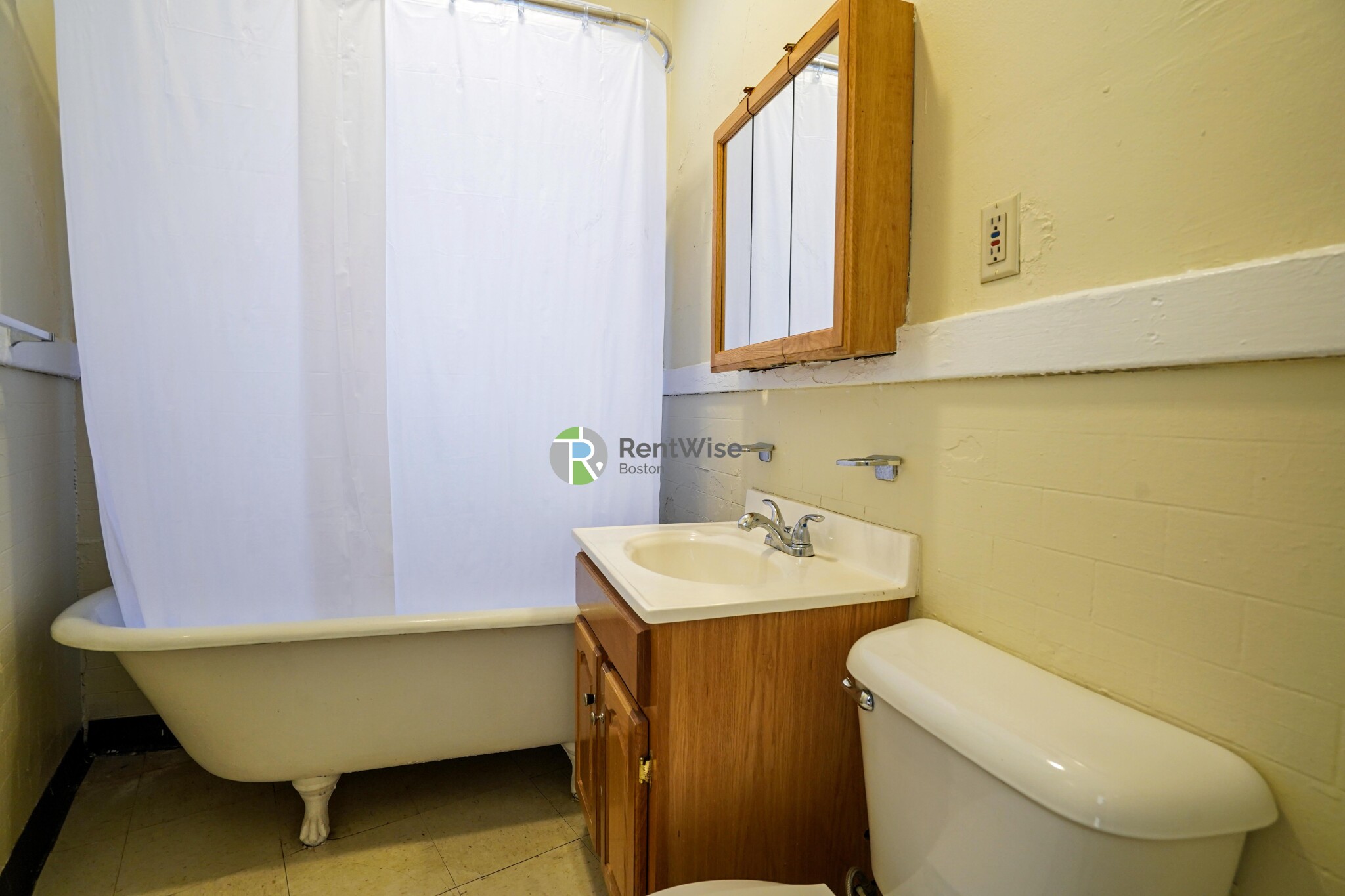 60 Woodstock Ave, Brighton